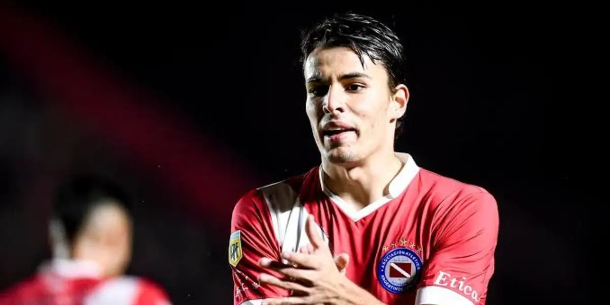 El Millonario está interesado en el jugador de Argentinos Juniors para la próxima temporada.