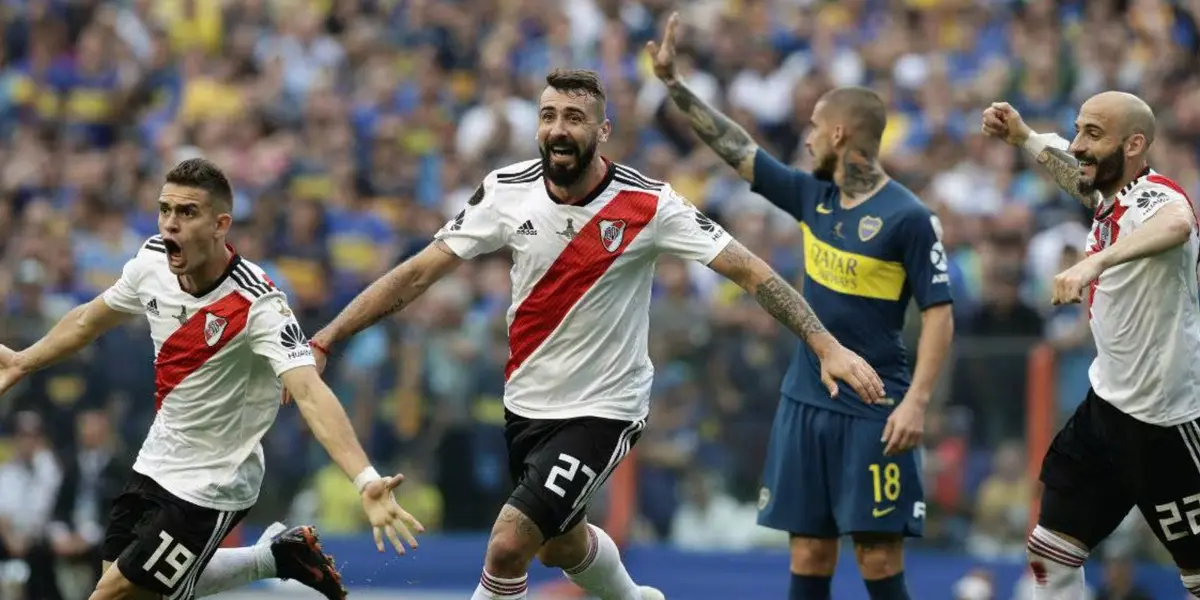 Lucas Pratto festejando uno de sus dos goles en la final de la Copa Libertadores 2018 ante Boca.